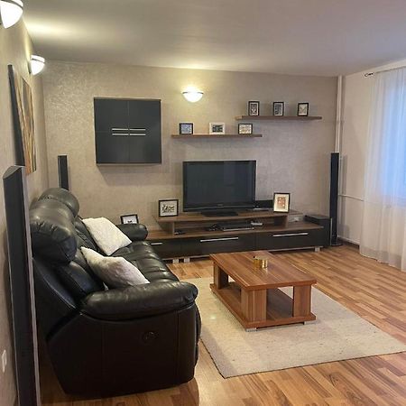 Angels Apartment Oradea Exterior foto